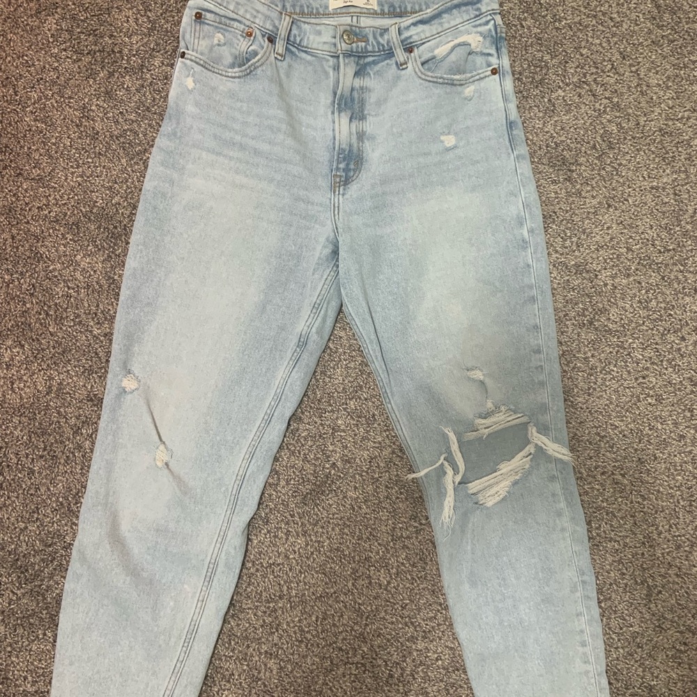 Abercrombie and Fitch high rise mom jeans